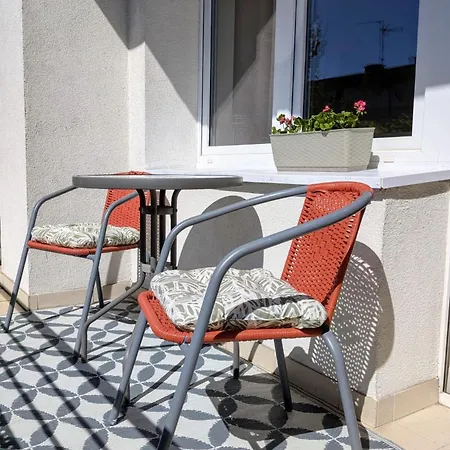 2-pokojowe Przy Molo Z Balkonami Apartmán *